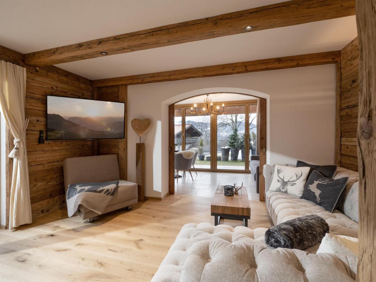 Alpine Lodge Brixen ブリクセン イン ターレ エクステリア 写真
