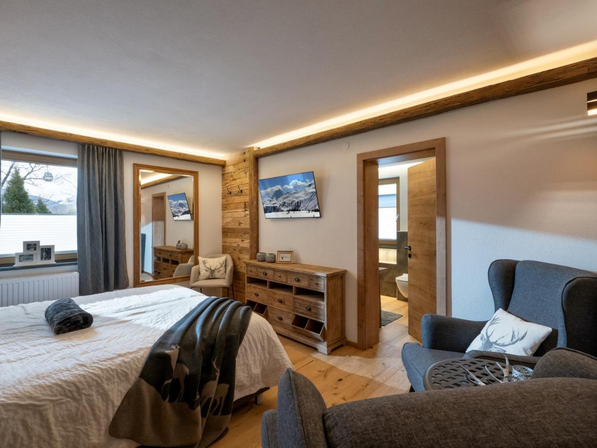 Alpine Lodge Brixen ブリクセン イン ターレ エクステリア 写真