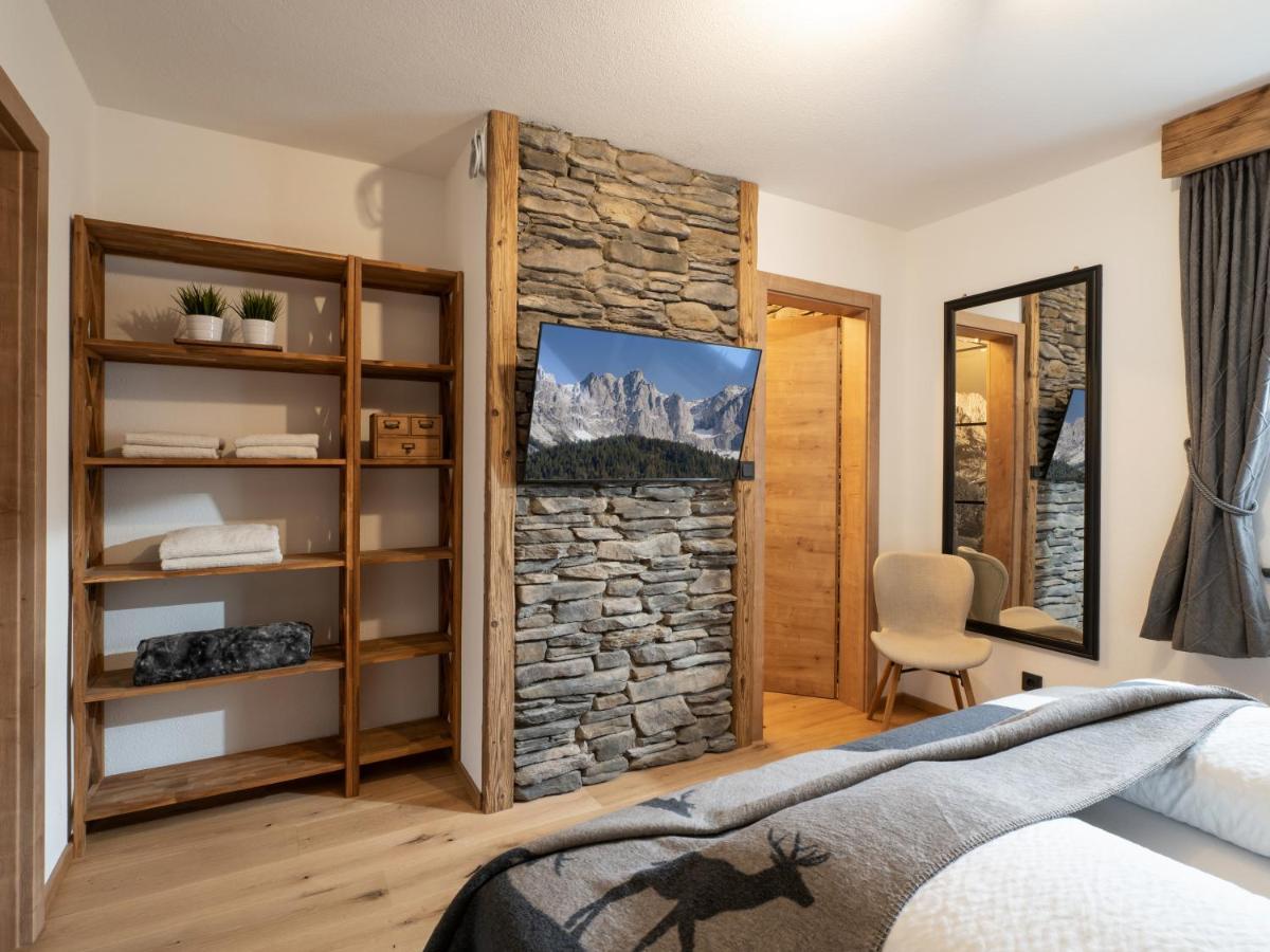 Alpine Lodge Brixen ブリクセン イン ターレ エクステリア 写真
