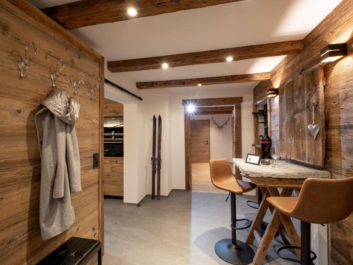 Alpine Lodge Brixen ブリクセン イン ターレ エクステリア 写真