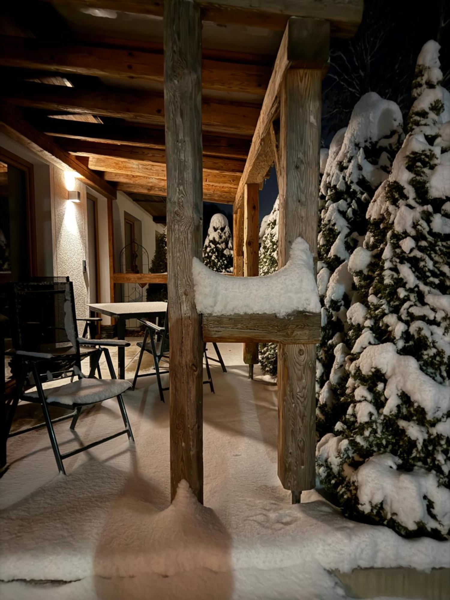 Alpine Lodge Brixen ブリクセン イン ターレ エクステリア 写真