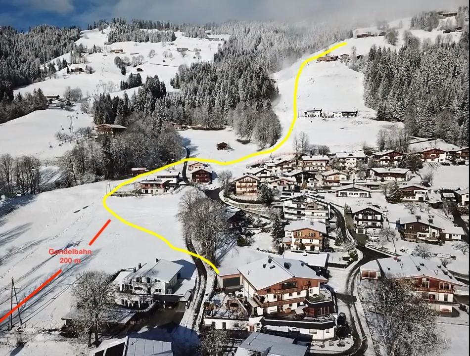 Alpine Lodge Brixen ブリクセン イン ターレ エクステリア 写真
